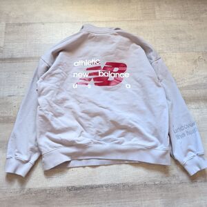 New Balance Women's Classic Logo Hoodie Sweatshirt With Pockets Grey Size M